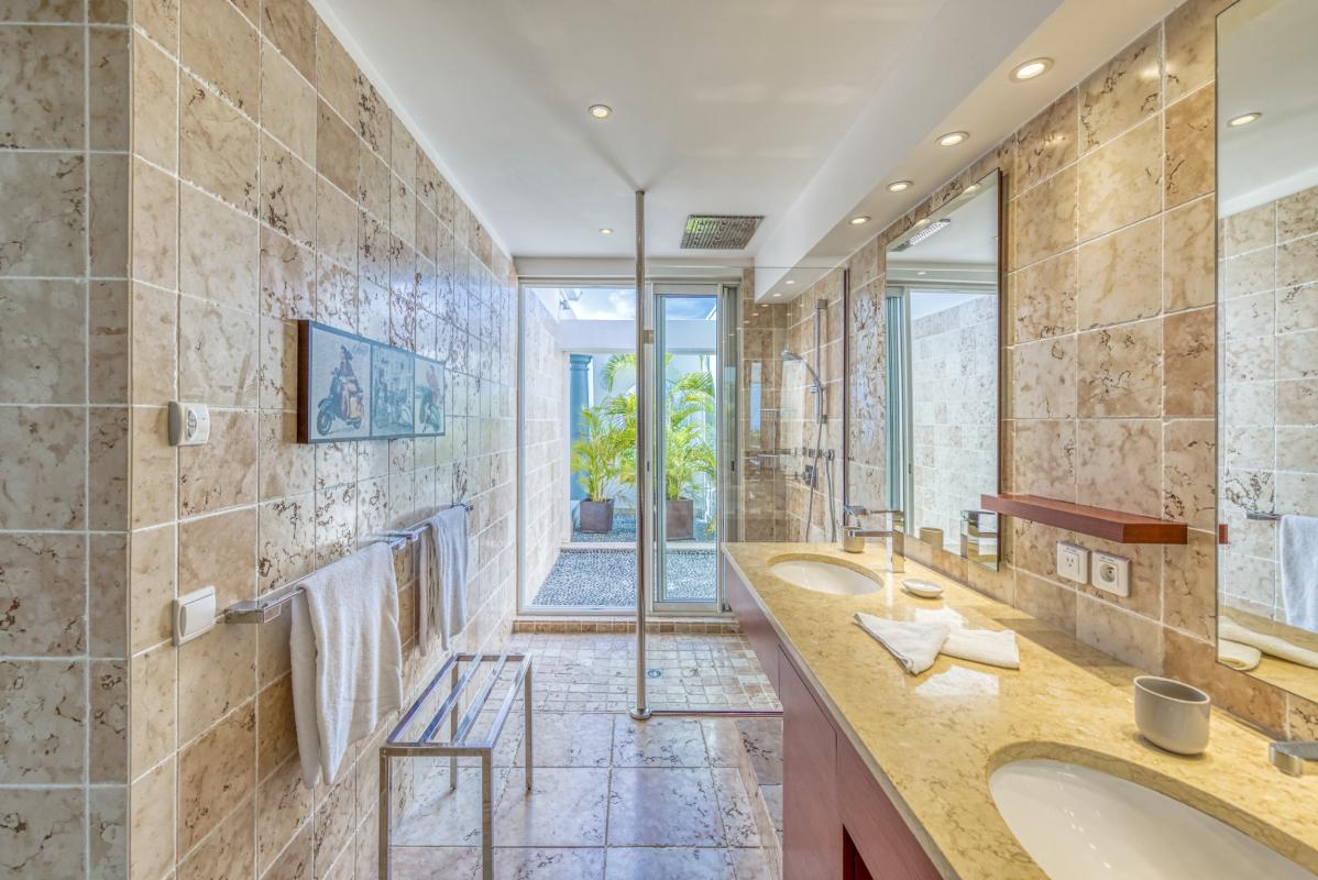 Villa Terre Basse saint martin-salle de douche-16
